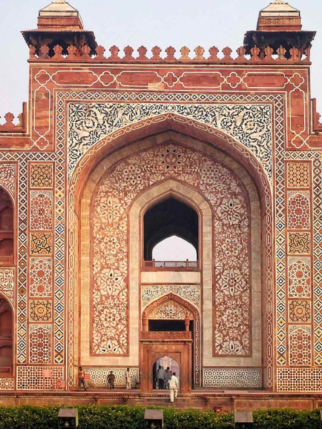 Akbar’s Tomb Tourist Place