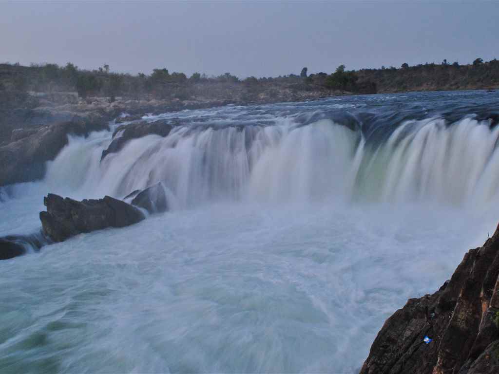 Dhuandhar Falls in Jabalpur
