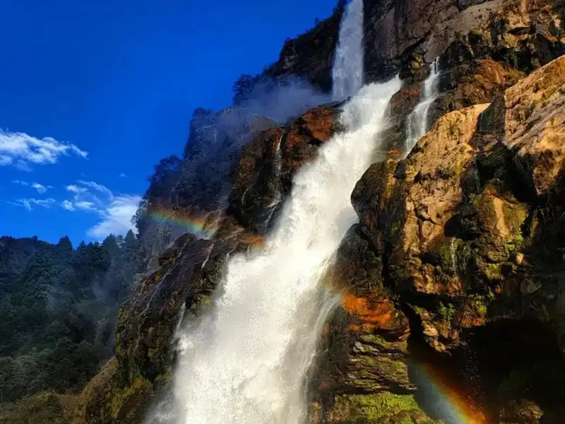 Jogini waterfalls in Manali