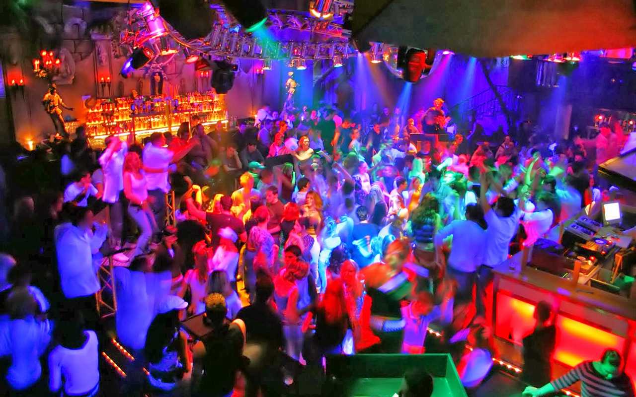 pubs-and-clubs-goa